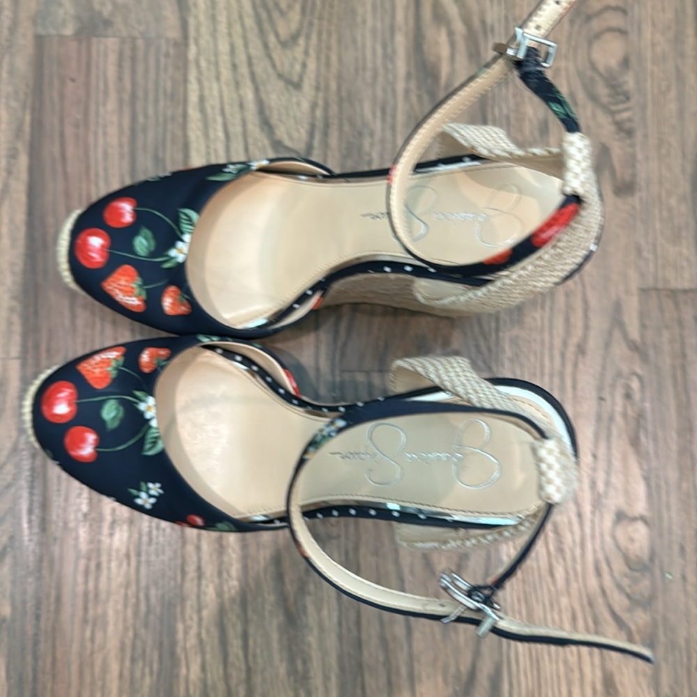 Jessica Simpson Wedge - Picture 3 of 4